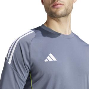 product/a/d/adidas_iv6951_10_apparel_on_model_detail_view_2_white.jpg