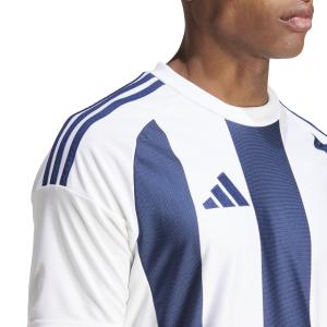 product/a/d/adidas_iw4554_9_apparel_on_model_detail_view_1_white-nw032624.jpg