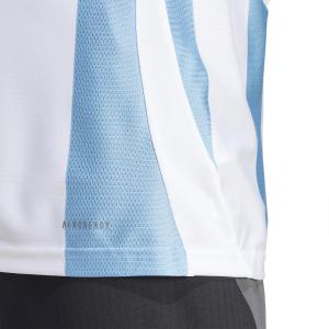 product/a/d/adidas_iw4555_10_apparel_on_model_detail_view_2_white-nw032624.jpg