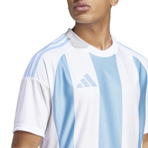 product/a/d/adidas_iw4555_9_apparel_on_model_detail_view_1_white-nw032624.jpg