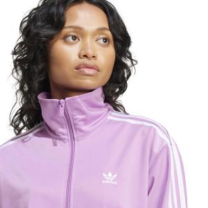 product/a/d/adidas_iy4741_7_apparel_on_model_detail_view_1_white.jpg