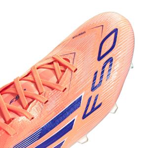 product/a/d/adidas_jh7684_8_footwear_photography_detail_view_2_white-nw092325.jpg