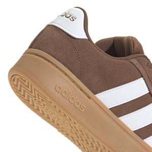 product/a/d/adidas_jh9730_8_footwear_photography_detail_view_1_white.jpg