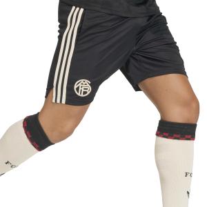 product/a/d/adidas_jj2141_6_apparel_on_model_detail_view_1_white.jpg