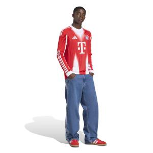 product/a/d/adidas_jp3689_5_apparel_on_model_walking_view_white.jpg