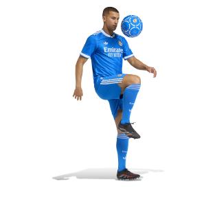 product/a/d/adidas_jv5839_5_apparel_on_model_walking_view_white.jpg