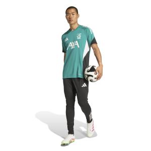 product/a/d/adidas_jv9008_6_apparel_on_model_standard_outfit_view_white.jpg