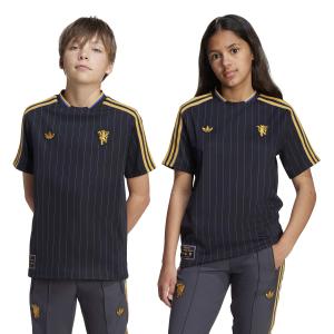 product/a/d/adidas_jy1078_9_apparel_on_model_standard_unisex_pair_shot_white.jpg