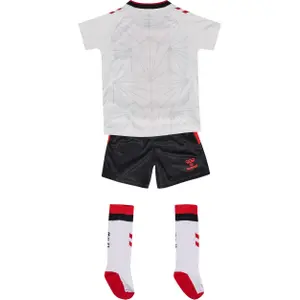 product/h/u/hummel_217008-9134_white-red_2.jpg