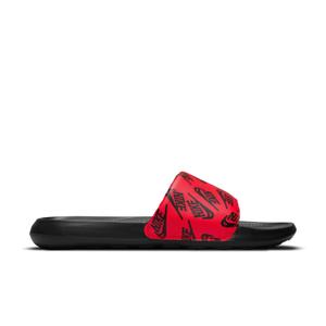 cn9678-601-claquettes-nike-victori-one-rouge-universite-noir-noir