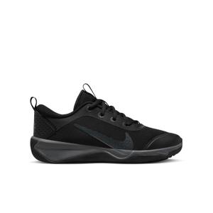 dm9027-001-baskets-enfant-nike-omni-multi-court-noir-anthracite
