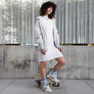 product/n/i/nike_dq0374-100-phsym002.jpg