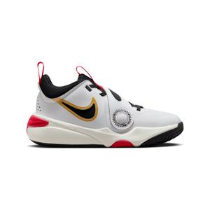 dv8996-104-baskets-enfant-nike-team-hustle-d-11-blanc-metallic-gold-university-red-noir