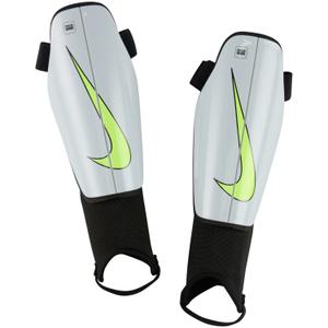 dx4610-043-protege-tibias-nike-charge-platine-pur-noir-volt