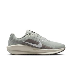 fd6454-013-chaussures-de-running-nike-downshifter-13-light-silver-white-college-grey-sail