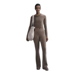 fq2113-233-legging-evase-ajuste-cotele-femme-nike-chill-knit-mink-brown-mink-brown