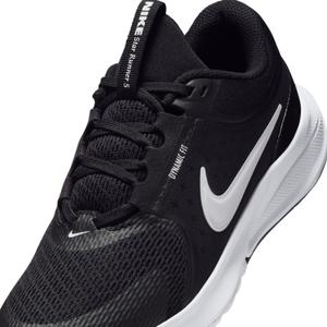 hf7004-002-chaussures-de-running-enfant-nike-starner-5-black-white