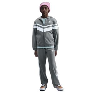 hq9316-084-survetement-dri-fit-enfant-nike-smoke-grey-white-white