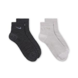 product/n/i/nike_hv6897-900_gris-noir_2.jpg