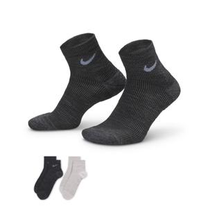 product/n/i/nike_hv6897-900_gris-noir_4.jpg