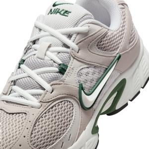 product/n/i/nike_ii6292-001-phsyd001.jpg